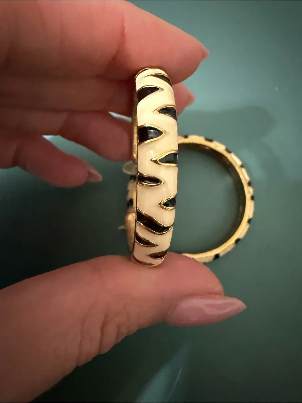 Vintage Carolee Gold Tone Zebra Enamel Hoop Earrings